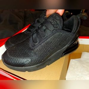 Nike Air max 270 size 3Y